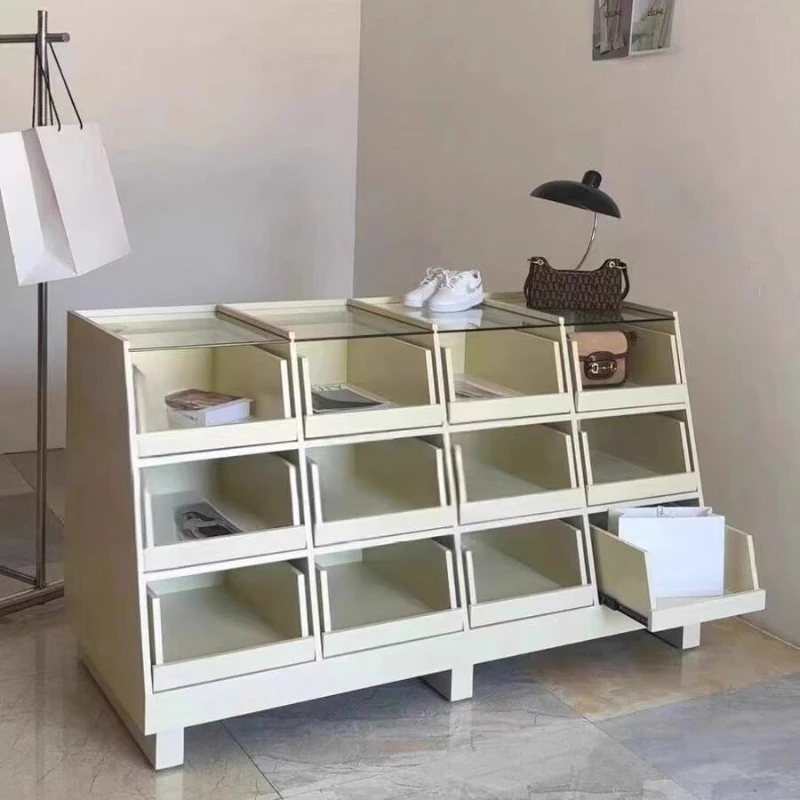Children's Clothing Store Naka - Furniture Hardware Stores recensione e prezzo