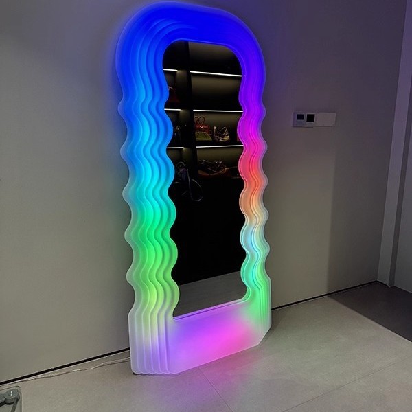 Ins Wave Full Body Mirror Mode - Furniture Hardware Stores recensione e prezzo